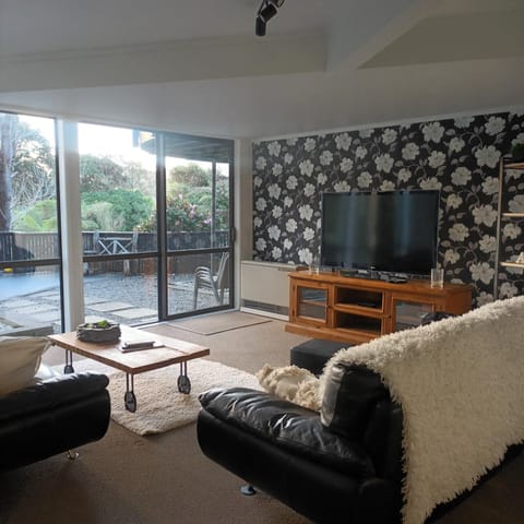 Tiwai Waka Retreat Apartment in Lower Hutt