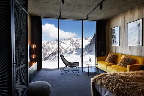 Natural landscape, Winter, Living room, Seating area, Mountain view