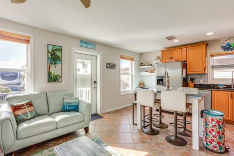 South Hutchinson Island Cottage with Beach Access! House in Hutchinson Island