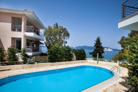 Deluxe Kefalonia Apartment Apartment Amaryllis 1 Bedroom Outdoor Pool Karavomilos Villa in Karavomylos
