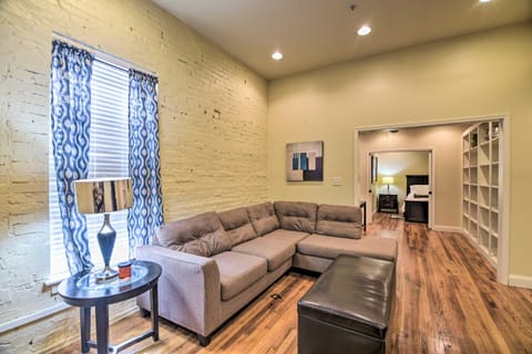 Modernized Downtown Condo with Patio and Grill Access! Apartamento in Vicksburg