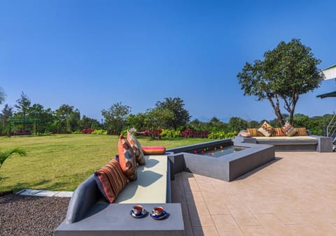 Day, Garden, View (from property/room), Seating area, Garden view