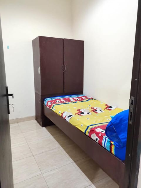 Residence 9 Penjaringan - Female Only Bed and Breakfast in Jakarta