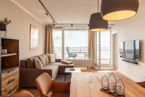 TV and multimedia, Living room, Seating area, Sea view