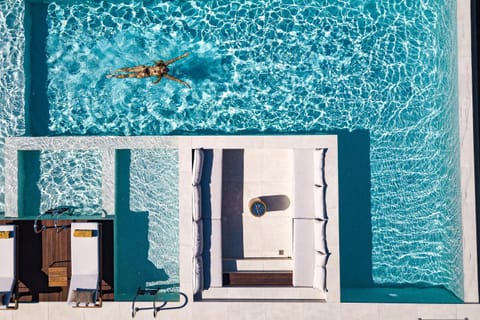 Zillion Villa, intangible beachfront luxury, By ThinkVilla Villa in Panormos in Rethymno