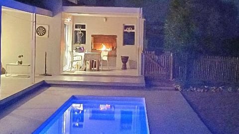 HIDDEN GEM A unique Golf Estate and Game Reserve north facing 6 sleeper 3 en suite bedrooms with 12m Solar Warmed Lap Pool House in Western Cape