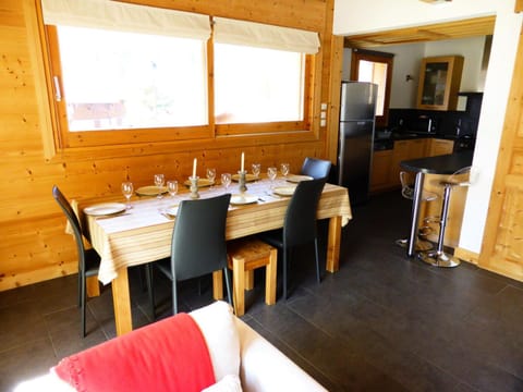 Chalet Champelet - Chalets pour 8 Personnes 33 Chalet in Les Contamines-Montjoie