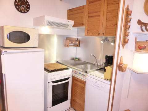 Résidence Pierres Blanches - Studio pour 6 Personnes 42 Apartment in Les Contamines-Montjoie