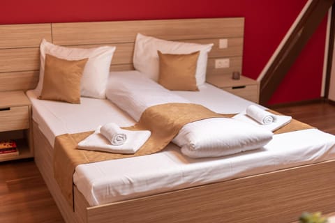 Escala Rooms Bed and Breakfast in Brașov County