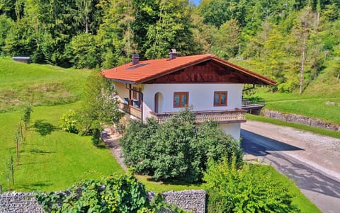 Property building, Spring, Day, Natural landscape, Garden, Garden view