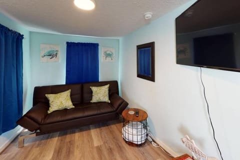 The Comfi Coral - Apartment Home Studio D Condo in Baytown