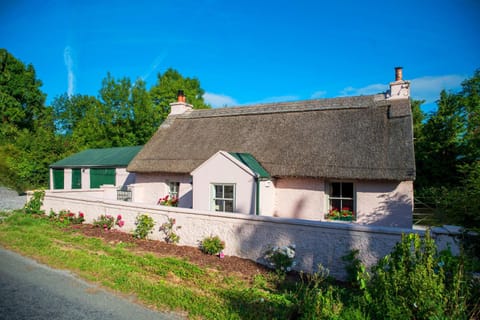 Killee Cottage House in Co. Tipperary, Ireland