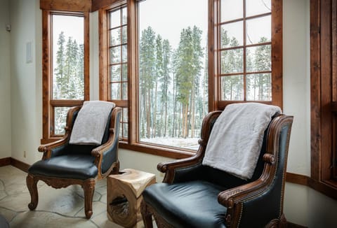 Boulder Ridge Retreat Luxurious Home Fantastic Location House in Breckenridge