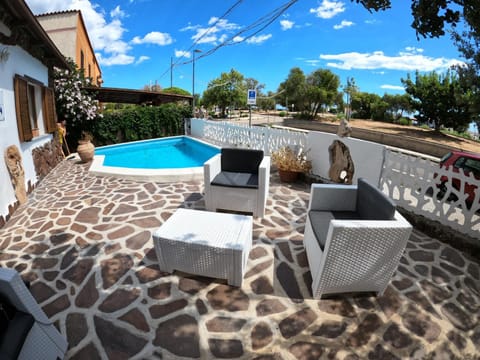 Patio, Swimming pool