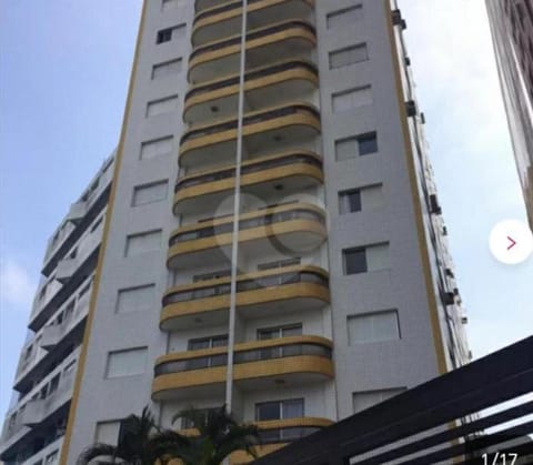 Apartamento mobiliado prédio frente ao mar Condo in Santos
