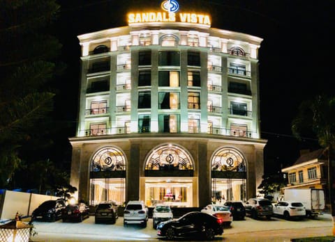 Sandals Vista Hotel Hotel in Lâm Đồng