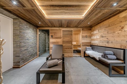 Sauna, Steam room