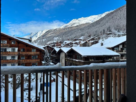 View (from property/room), Mountain view