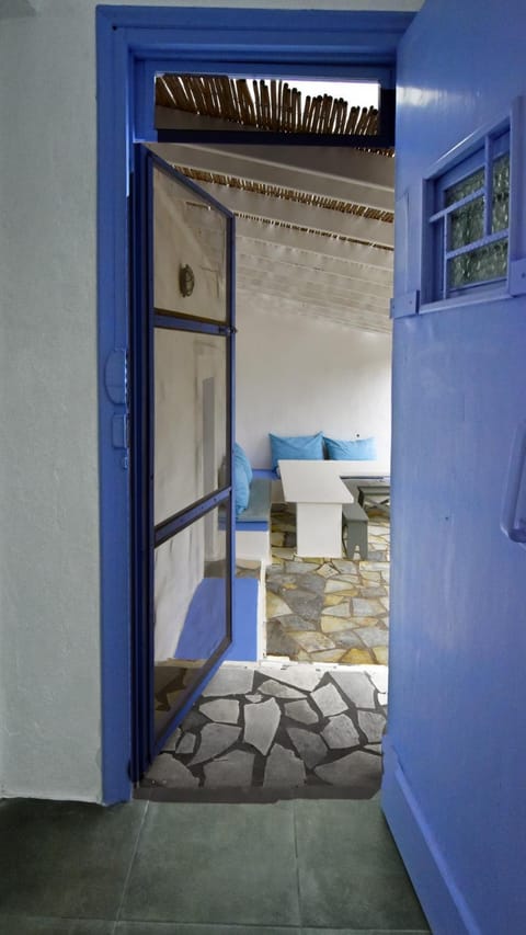 The charming Beach House, ideal for 4 to 5 people House in Kea-Kythnos