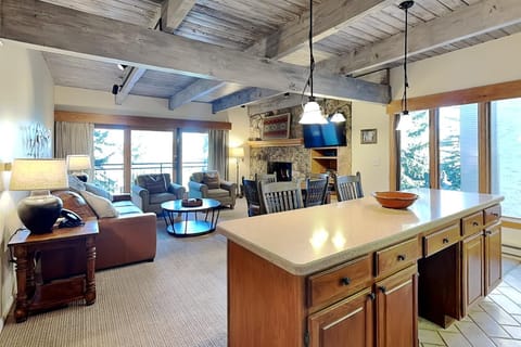 Timberline Condominiums 2 Bedroom Deluxe Unit A2A House in Snowmass Village