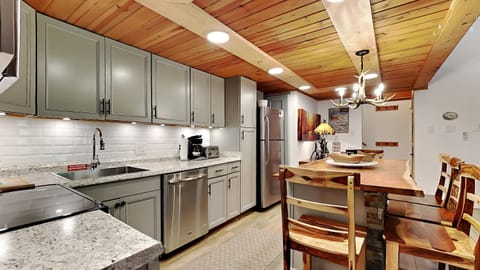 Timberline Condominiums 1 Bedroom plus Loft Deluxe Unit D3F House in Snowmass Village