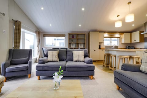 2 bedroom Lodge at Pevensey Bay Haus in Pevensey Bay Holiday Park