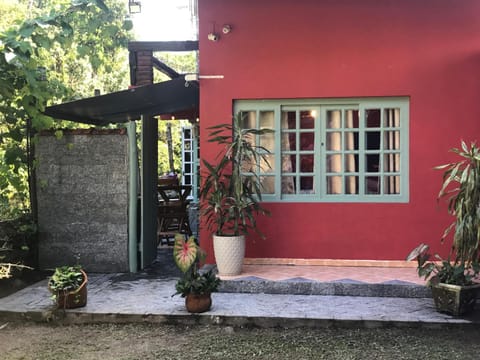 Casa Maravilhosa com Vista Para Rio - Lareira - Banheira - 2 pessoas praia de Boiçucanga House in São Sebastião