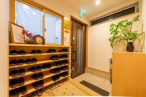 Nishikujo 1-16-18 - Vacation STAY 06745v Bed and Breakfast in Osaka