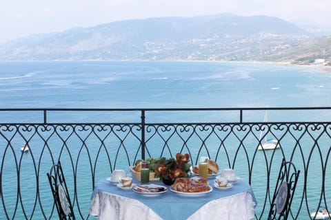 Day, Balcony/Terrace, Food, Sea view, Breakfast