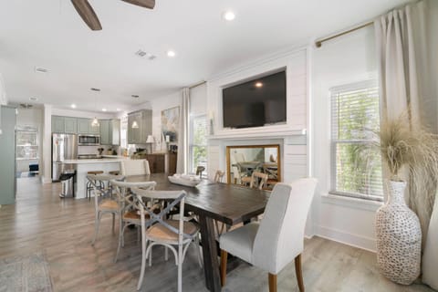 Sea Blessings* House in Rosemary Beach