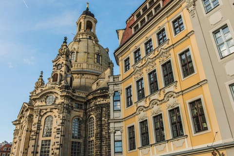Facade/entrance, Landmark view