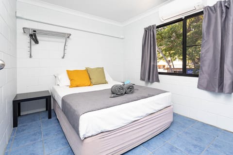 Airlie Sun & Sand Accommodation #6 Condo in Airlie Beach
