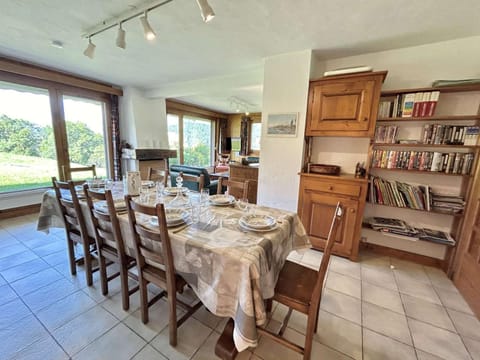 Appartement 4 pièces + cabine - 8 couchages avec jardin et terrasse - Megève - FR-1-597-22 Cabin in Megève