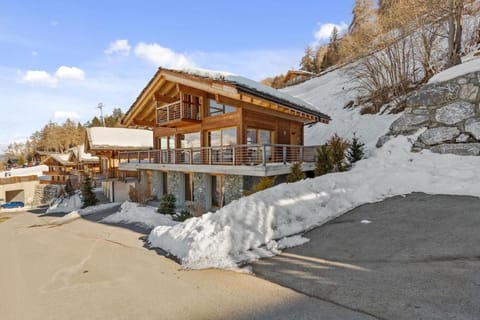 Property building, Natural landscape, Winter, Mountain view
