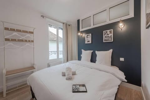 Luxury brand new art déco Disneyland Villa in Île-de-France