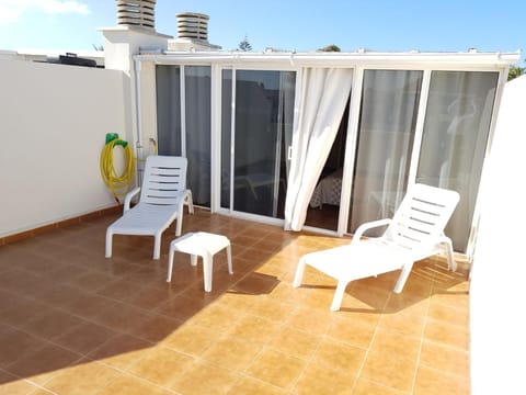 Patio, View (from property/room), Balcony/Terrace, sunbed