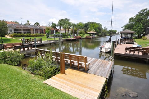 Salt Life Cozy Canal Front Pool Home W boat dock House in Palm Coast