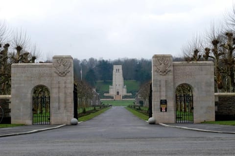 F2 proche gare et toute commodité Condo in Château-Thierry