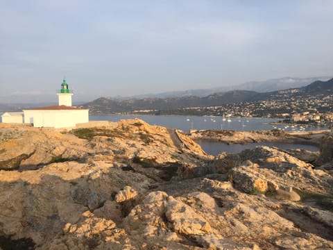 Villa grand confort à 500m de la plage de LOZARI Villa in Belgodère