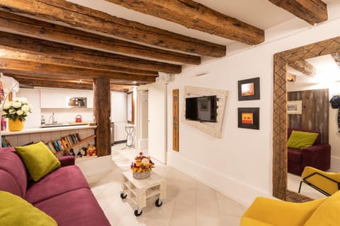 TV and multimedia, Living room