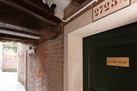 Property building, Text overlay