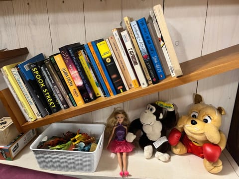 Library, Living room