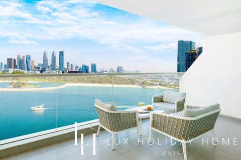 LUX - Opulent Island Suite 4 Condo in Dubai