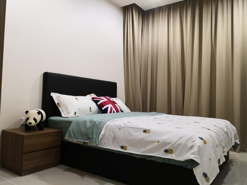 Jeff and Ricky Homestay Kozi Square Condo in Kuching