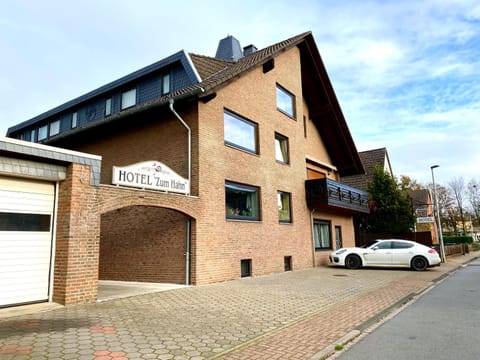 Property building, Facade/entrance