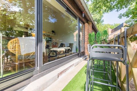 Patio, Balcony/Terrace