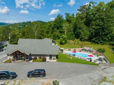 Carr's Northside Hotel and Cottages Hotel in Gatlinburg