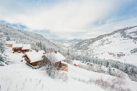 Property building, Natural landscape, Winter