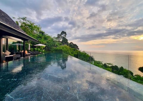 Patio, Day, Natural landscape, View (from property/room), Balcony/Terrace, Pool view, Sea view, Swimming pool, Sunrise, Sunset