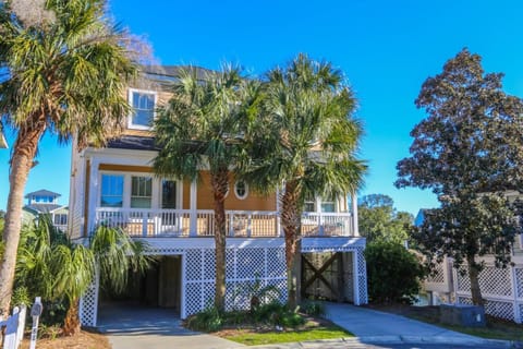 Going Coastal House in Wild Dunes